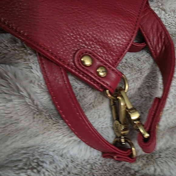 HOBO Pier Pebbled Red Leather Crossbody/ Shoulder Bag  Never Used - Picture 10 of 16
